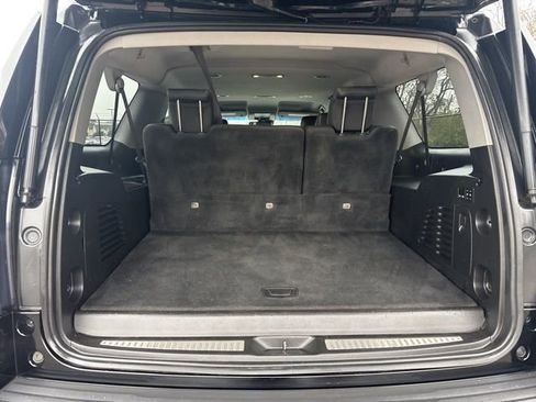 Used 2019 GMC Yukon XL SLT image 11