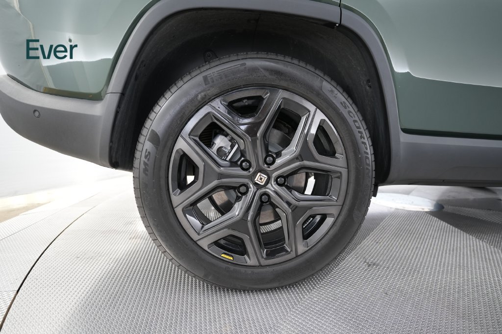 Used 2025 Rivian R1S Adventure Dual AWD/4WD image 20