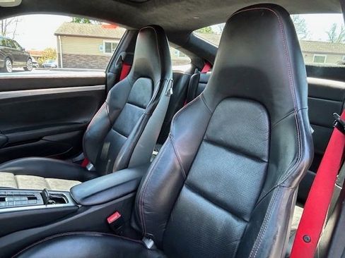 Used 2016 Porsche 911 Carrera 4 AWD/4WD image 10