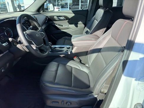 Certified 2023 Chevrolet Traverse RS image 7