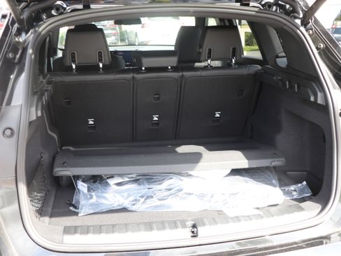 Certified 2025 BMW X1 xDrive28i w/ M Sport Package image 37