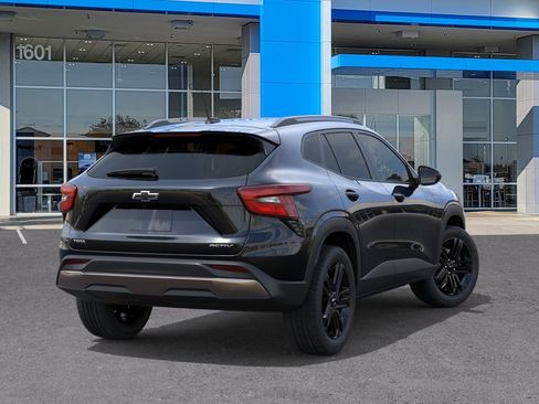 New 2026 Chevrolet Trax ACTIV FWD image 4