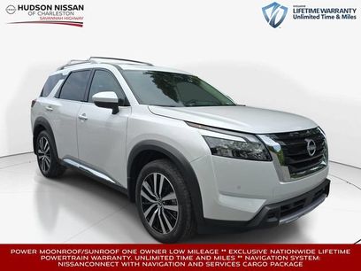 Used 2025 Nissan Pathfinder Platinum w/ Cargo Package