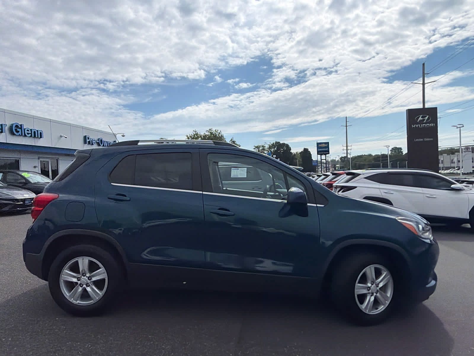 Certified 2020 Chevrolet Trax LT FWD image 3