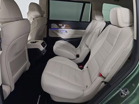 New 2026 Mercedes-Benz GLS 450 4MATIC image 14