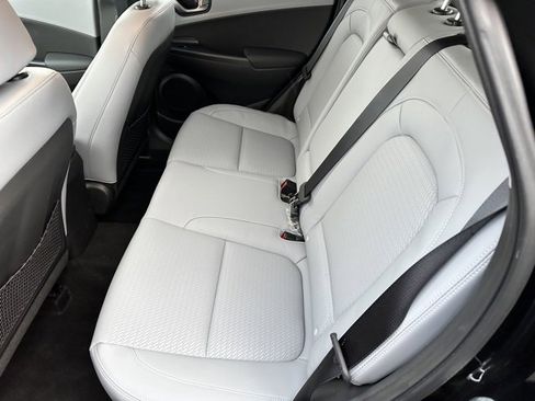 Used 2021 Hyundai Kona Ultimate w/ Cargo Package image 8