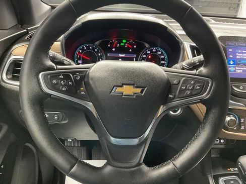 Used 2023 Chevrolet Equinox Premier AWD/4WD image 14