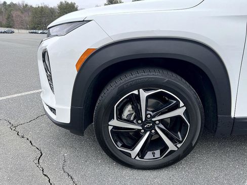 Used 2023 Chevrolet TrailBlazer RS w/ Convenience Package image 10