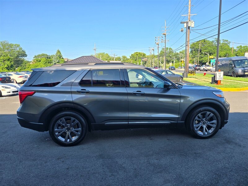 Used 2023 Ford Explorer XLT w/ Equipment Group 202A AWD/4WD image 25