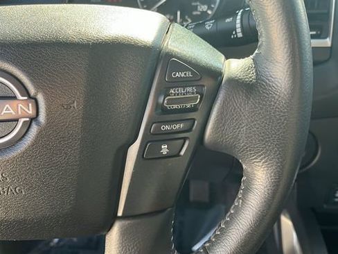 Used 2024 Nissan Frontier SV w/ SV Convenience Package RWD image 10
