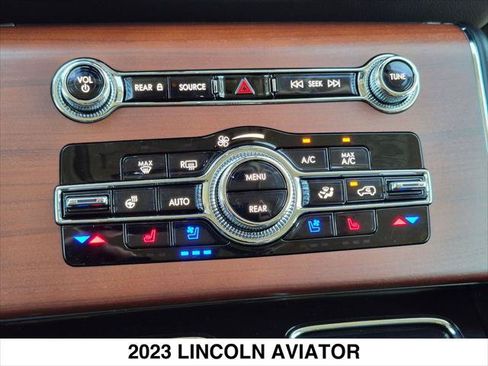 Certified 2023 Lincoln Aviator Reserve w/ Equipment Group 201A RWD image 19