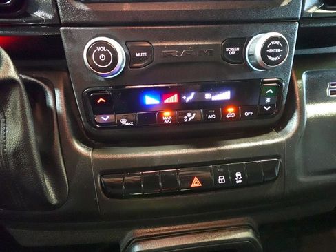 Used 2023 RAM ProMaster 2500 FWD image 12