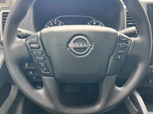 Used 2024 Nissan Frontier SV w/ Technology Package RWD image 22