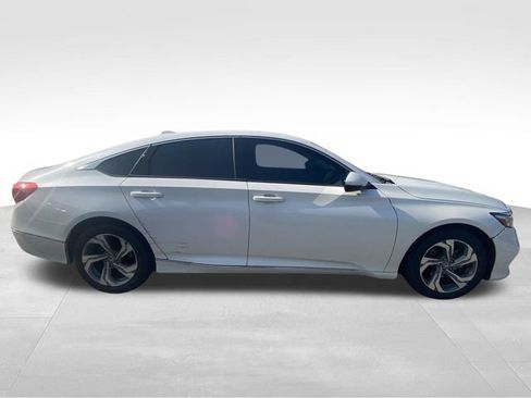 Used 2019 Honda Accord EX-L image 11