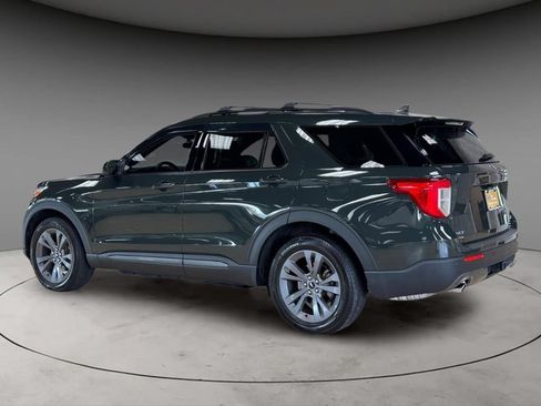 Certified 2023 Ford Explorer XLT w/ Equipment Group 202A AWD/4WD image 7