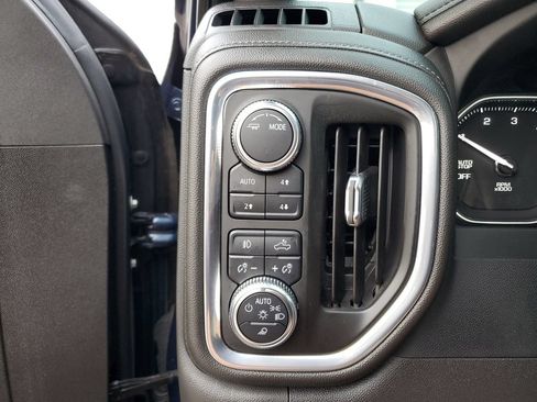 Used 2022 GMC Sierra 1500 Denali w/ Denali Premium Package AWD/4WD image 31