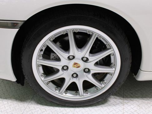 Used 2002 Porsche 911 Cabriolet image 31