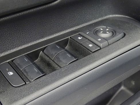 Used 2025 Toyota 4Runner SR5 image 11