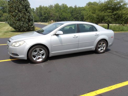 Used 2010 Chevrolet Malibu LT w/ Power Convenience Package FWD image 1
