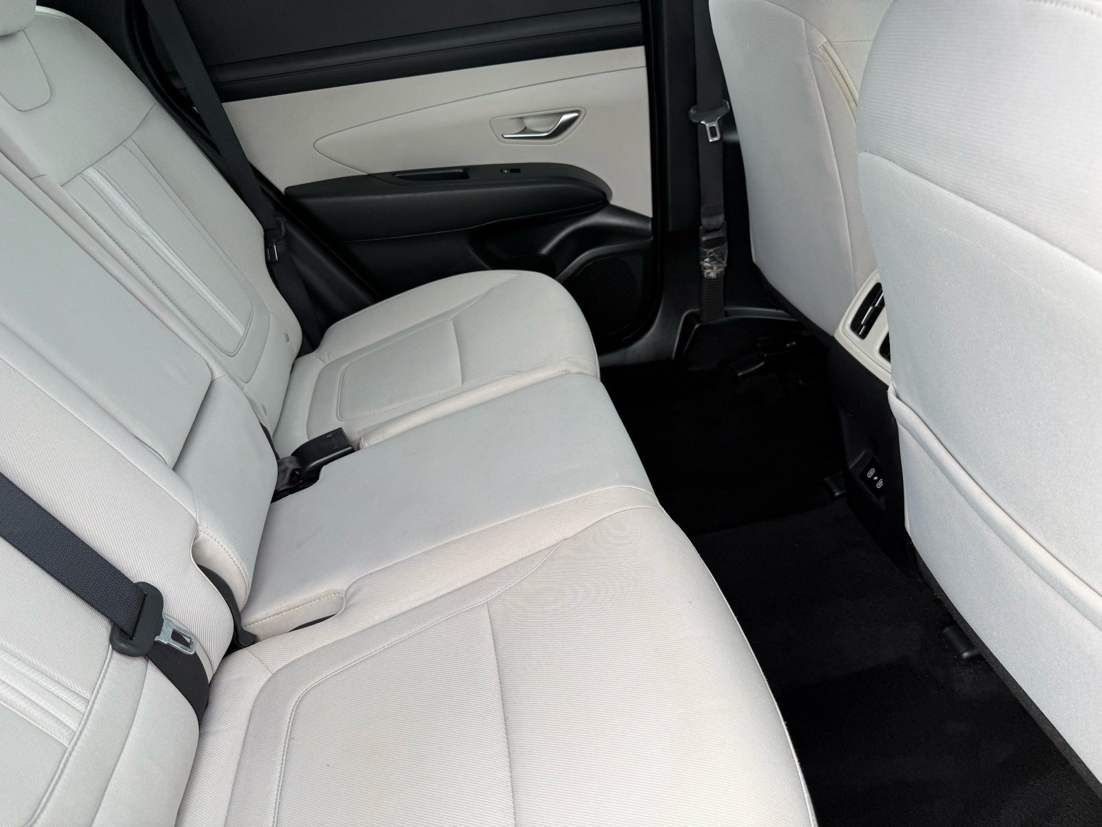 Used 2025 Hyundai Tucson SEL FWD image 29