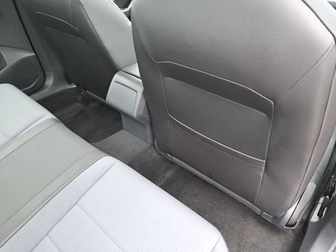 Certified 2025 Volkswagen Jetta SE FWD image 11