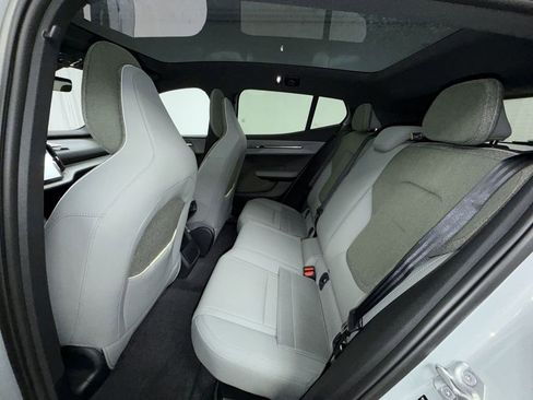 New 2026 Volvo EX30 Cross Country Ultra image 12