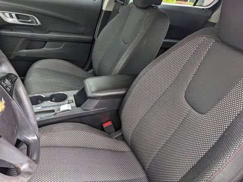 Used 2017 Chevrolet Equinox LS FWD image 12
