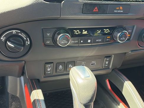 Used 2023 Nissan Frontier PRO-4X w/ Pro Convenience Package image 18