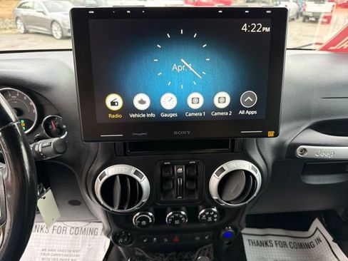 Used 2012 Jeep Wrangler Unlimited Rubicon w/ Dual Top Group AWD/4WD image 20