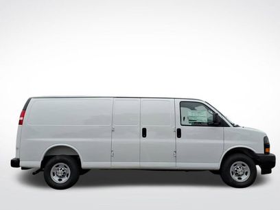 New 2026 Chevrolet Express 3500 Extended w/ Driver Convenience Package