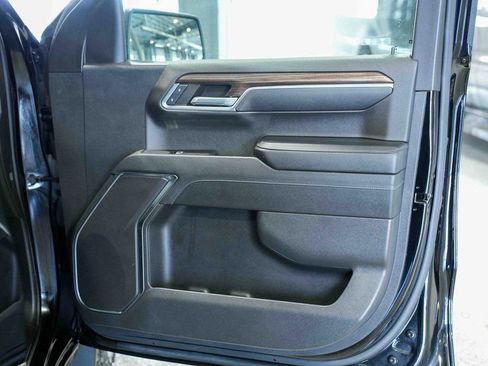 Used 2023 Chevrolet Silverado 1500 LT image 15