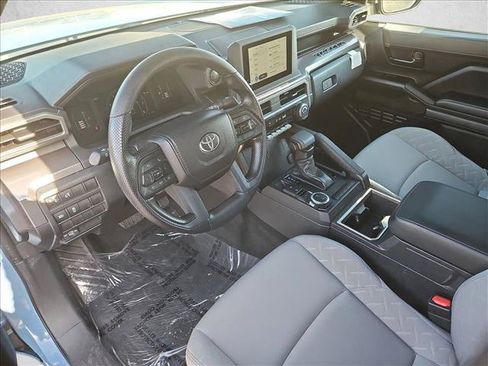 Certified 2026 Toyota Tacoma SR5 AWD/4WD image 12