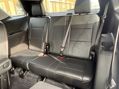 Used 2019 Chevrolet Traverse LT w/ LT Premium Package image 12