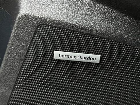 Used 2010 Subaru Outback 2.5i Limited image 29