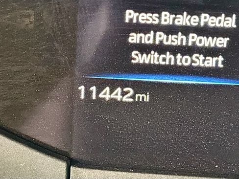 Used 2024 Toyota Prius Prime FWD image 14