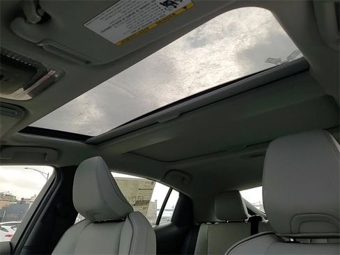 New 2026 Toyota Prius XLE image 18