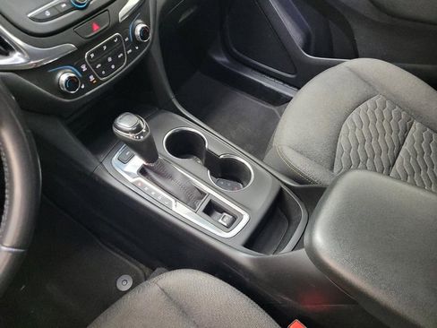 Used 2021 Chevrolet Equinox LT image 26