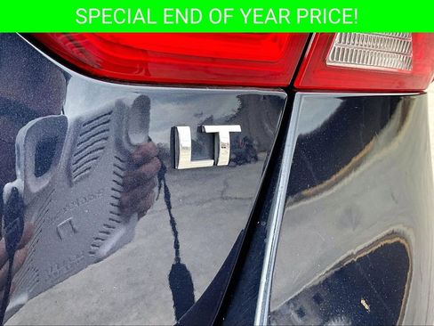 Used 2016 Chevrolet Impala LT w/ Convenience Package image 24