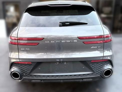 Used 2022 Genesis GV70 3.5T Sport w/ Sport Prestige Package image 4