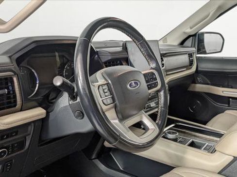 Used 2023 Ford Expedition Limited image 27