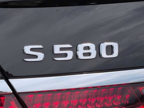 Used 2023 Mercedes-Benz S 580 4MATIC Sedan image 13