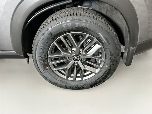 Used 2021 Nissan Rogue S image 11