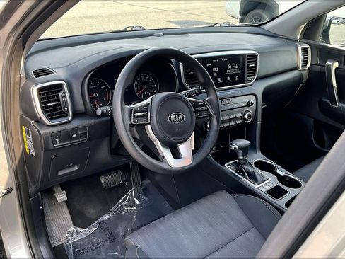 Used 2020 Kia Sportage LX AWD/4WD image 28