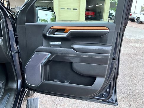 Used 2022 GMC Sierra 1500 Denali w/ Denali Reserve Package AWD/4WD image 17
