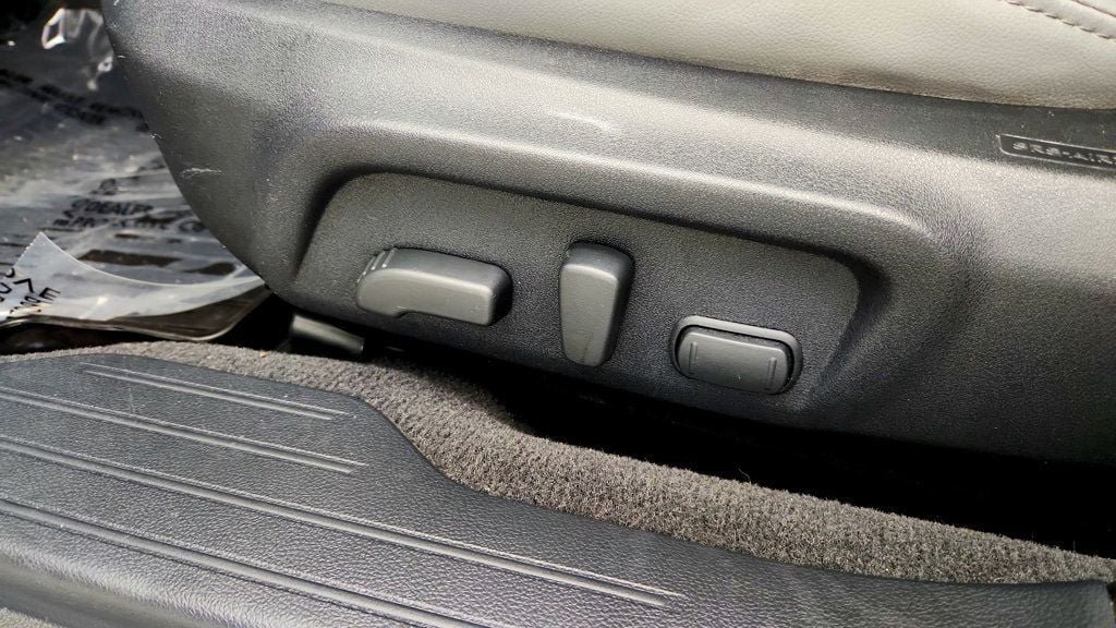 Used 2019 Subaru Outback 2.5i Limited AWD/4WD image 12