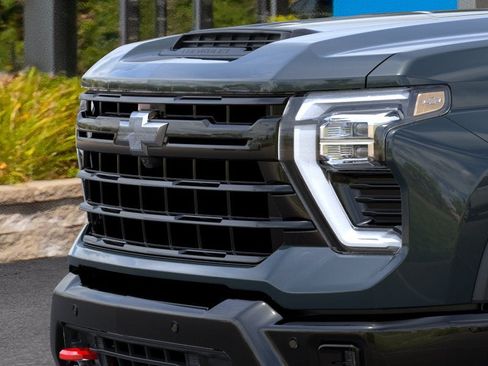 New 2026 Chevrolet Silverado 2500 LT AWD/4WD image 13