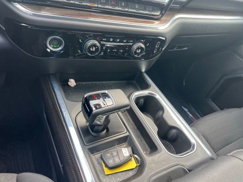 Used 2023 Chevrolet Silverado 1500 LT Trail Boss w/ LPO, Dark Essentials Package image 17