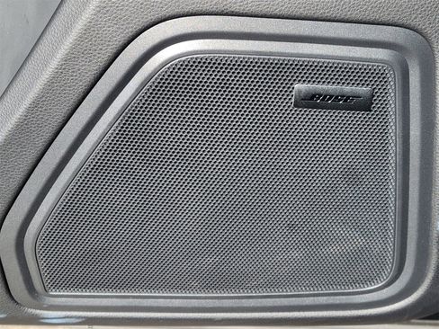 Used 2025 Porsche Macan image 24