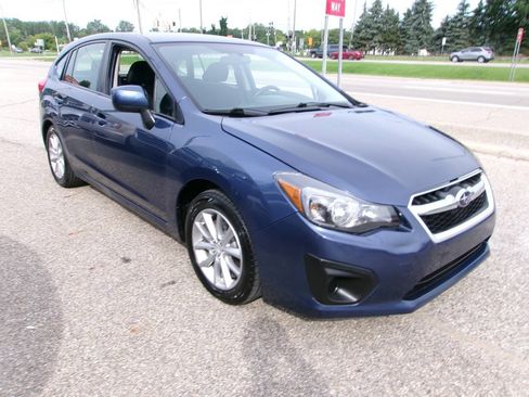 Used 2012 Subaru Impreza 2.0i Premium w/ All-Weather Pkg AWD/4WD image 2