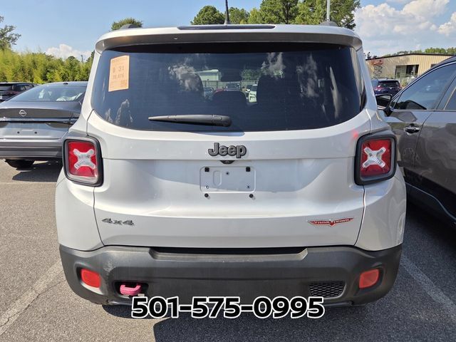 Used 2017 Jeep Renegade Trailhawk AWD/4WD image 4